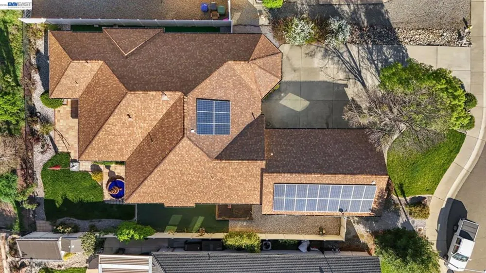 2110 Cadjew St Redding, CA 96003