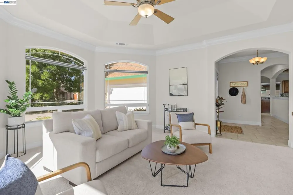 2110 Cadjew St Redding, CA 96003