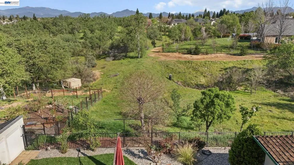 2110 Cadjew St Redding, CA 96003