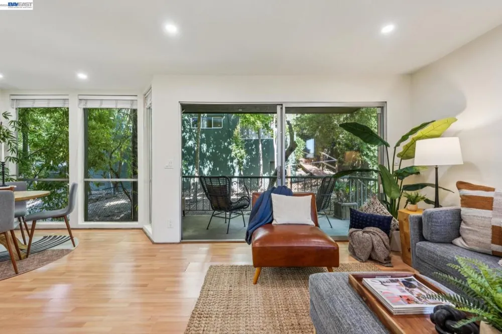 2700 Le Conte Ave #406 Berkeley, CA 94709