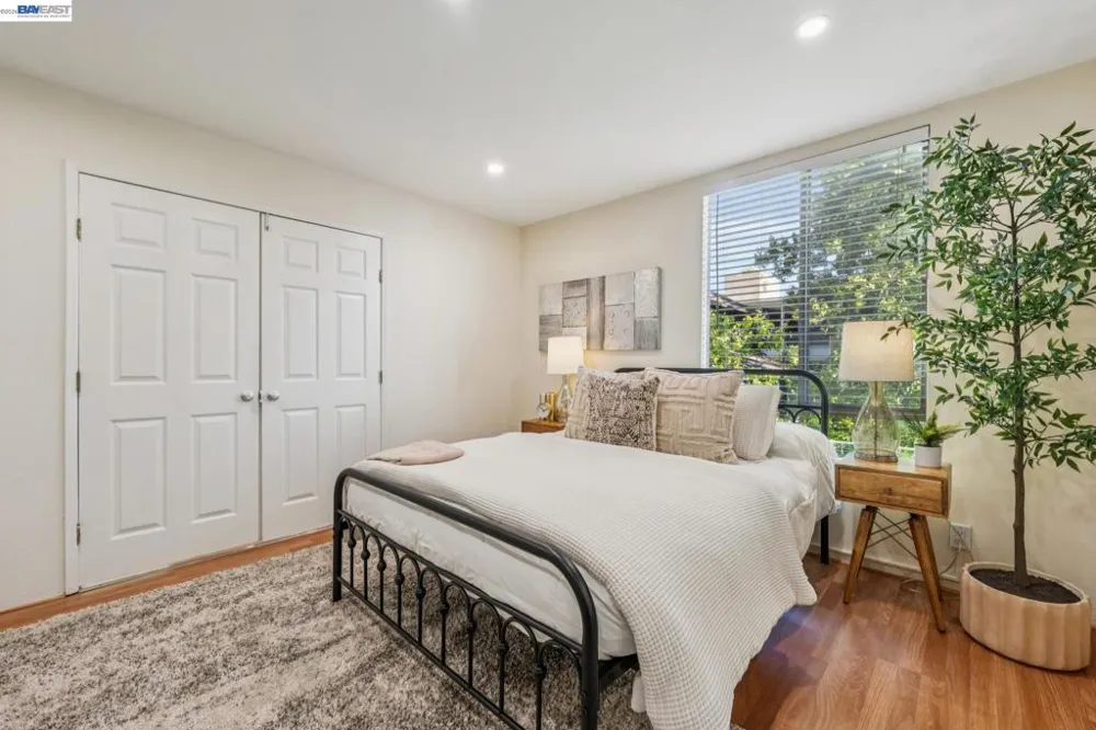 2700 Le Conte Ave #406 Berkeley, CA 94709