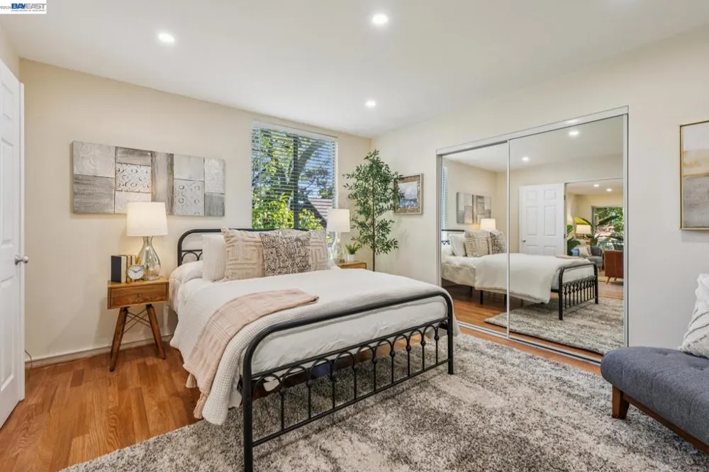 2700 Le Conte Ave #406 Berkeley, CA 94709
