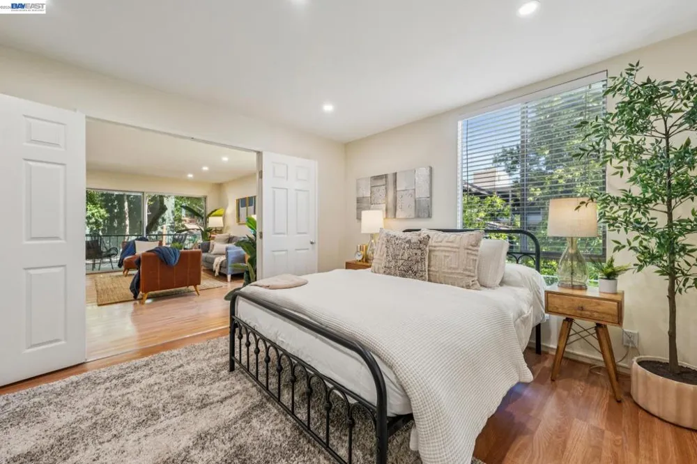 2700 Le Conte Ave #406 Berkeley, CA 94709