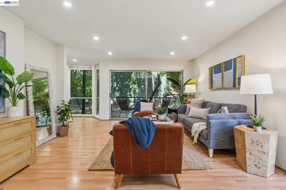 2700 Le Conte Ave #406 Berkeley, CA 94709
