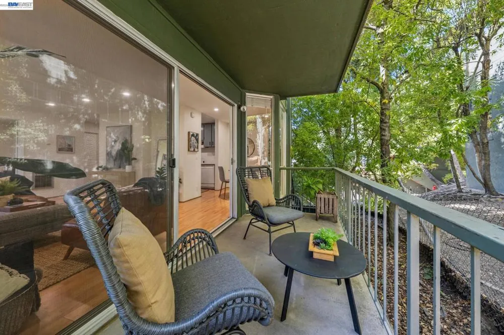 2700 Le Conte Ave #406 Berkeley, CA 94709