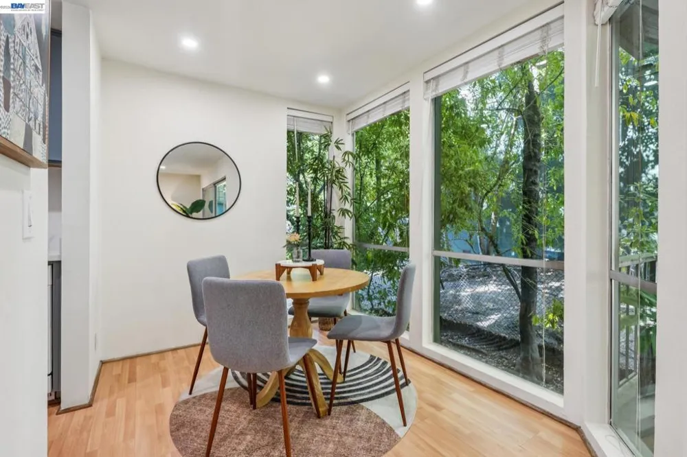 2700 Le Conte Ave #406 Berkeley, CA 94709