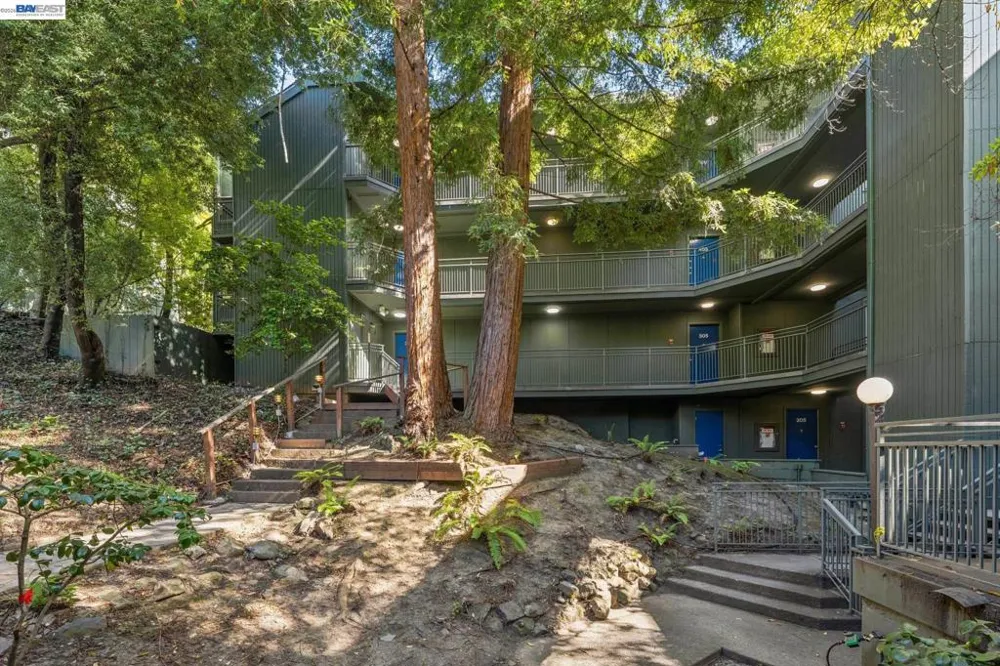 2700 Le Conte Ave #406 Berkeley, CA 94709