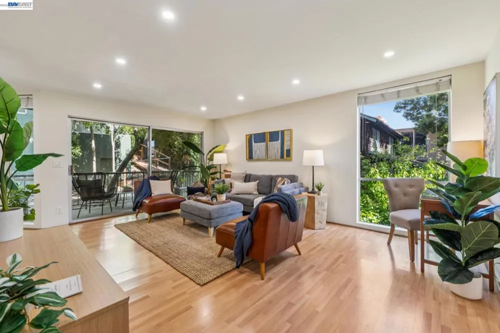 2700 Le Conte Ave #406 Berkeley, CA 94709