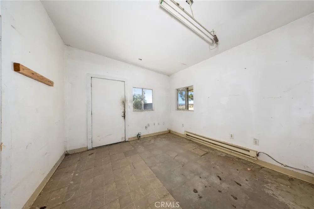 38800 Bahrman Anza, CA 92539