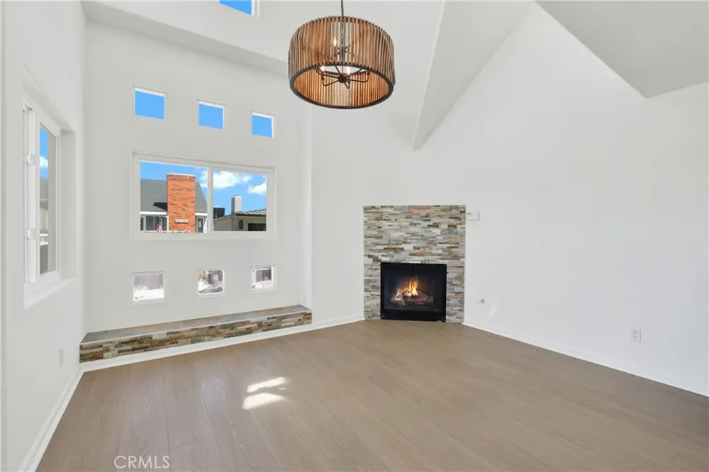 206 30th #1/2 Newport Beach, CA 92663