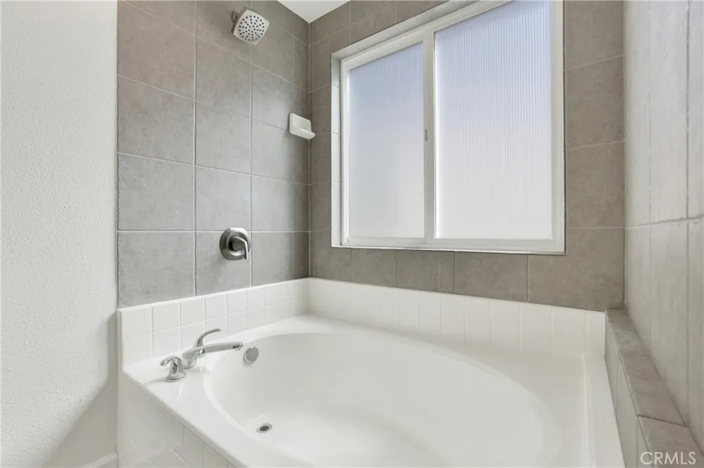 206 30th #1/2 Newport Beach, CA 92663