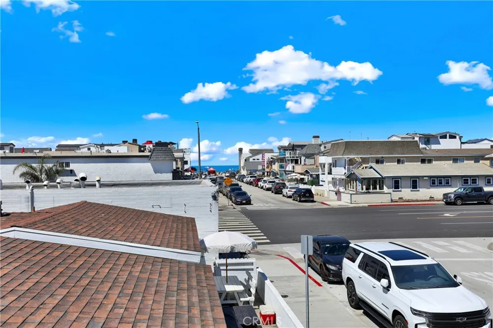 206 30th #1/2 Newport Beach, CA 92663