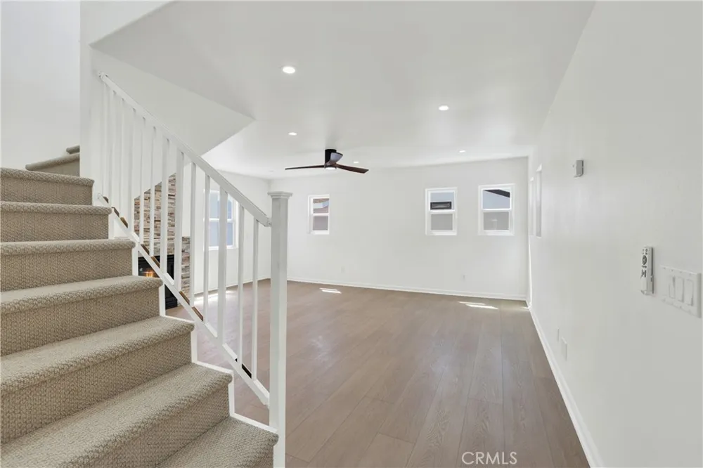 206 30th #1/2 Newport Beach, CA 92663