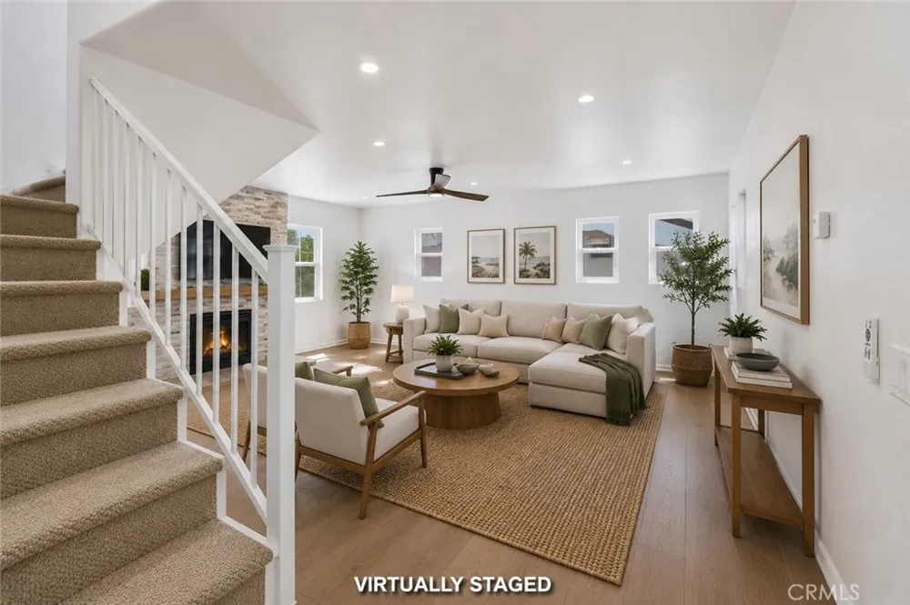 206 30th #1/2 Newport Beach, CA 92663