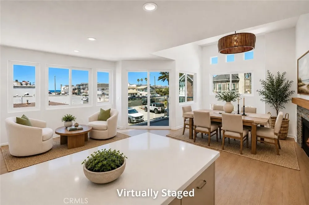 206 30th #1/2 Newport Beach, CA 92663