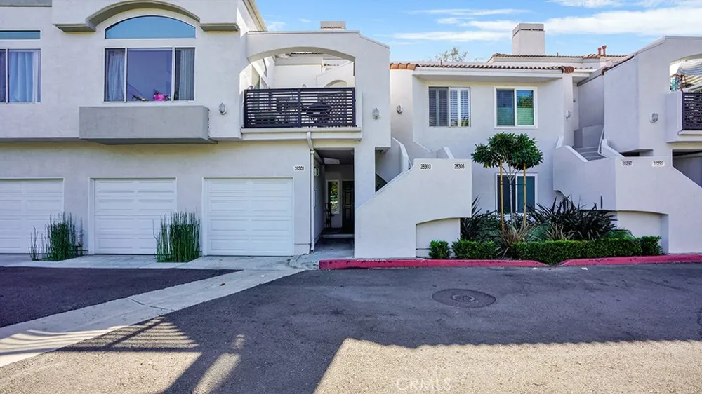 28305 Via Luis Laguna Niguel, CA 92677