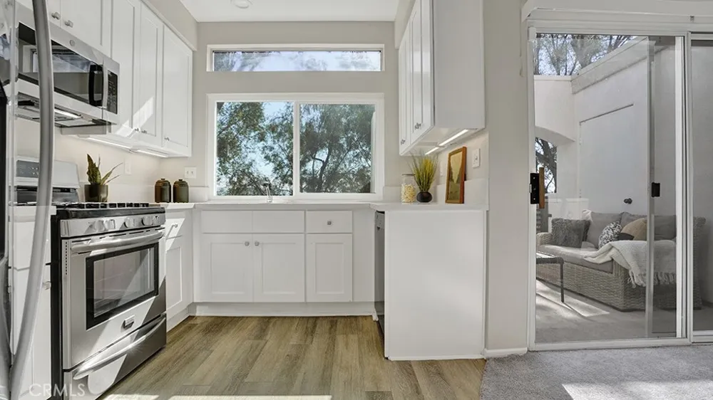 28305 Via Luis Laguna Niguel, CA 92677