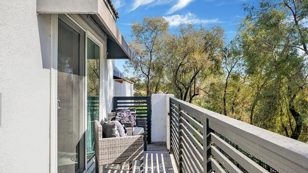 28305 Via Luis Laguna Niguel, CA 92677