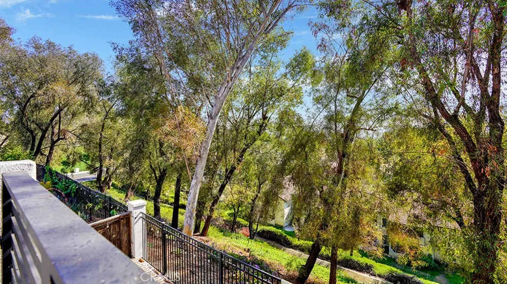 28305 Via Luis Laguna Niguel, CA 92677