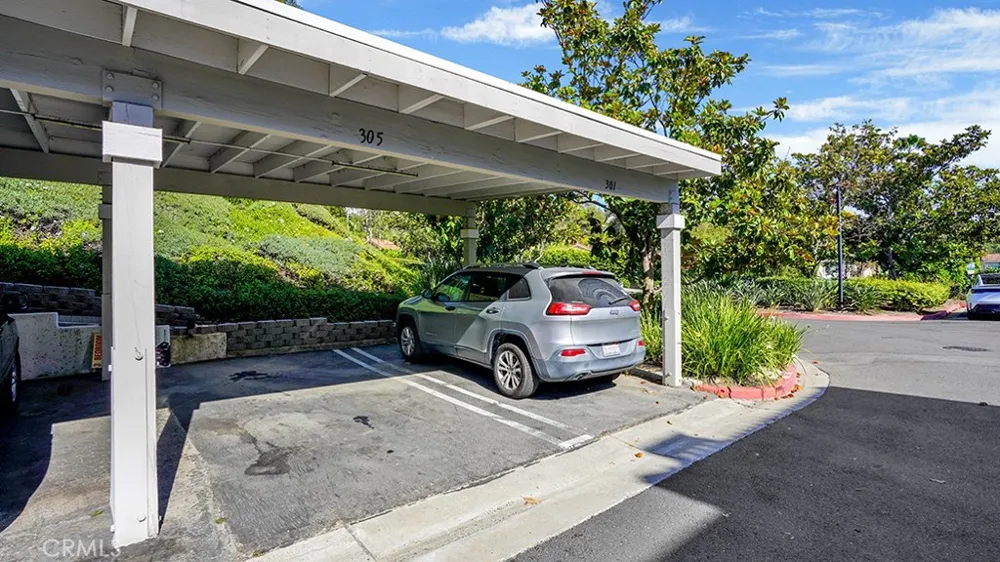 28305 Via Luis Laguna Niguel, CA 92677