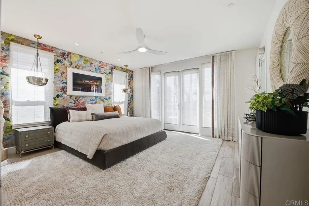 2363 Ocean Street Carlsbad, CA 92008