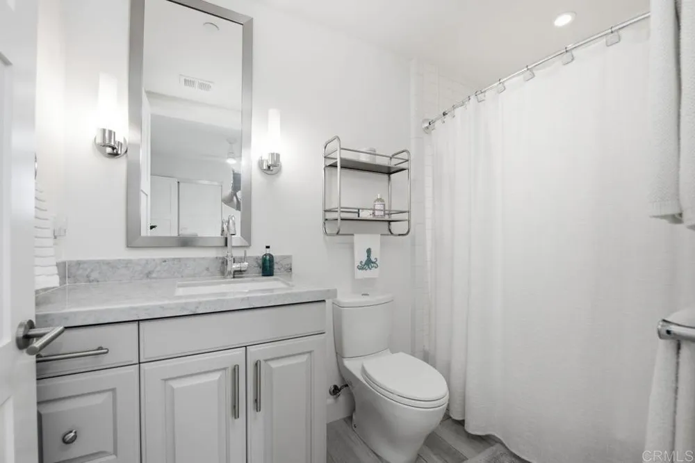 2363 Ocean Street Carlsbad, CA 92008