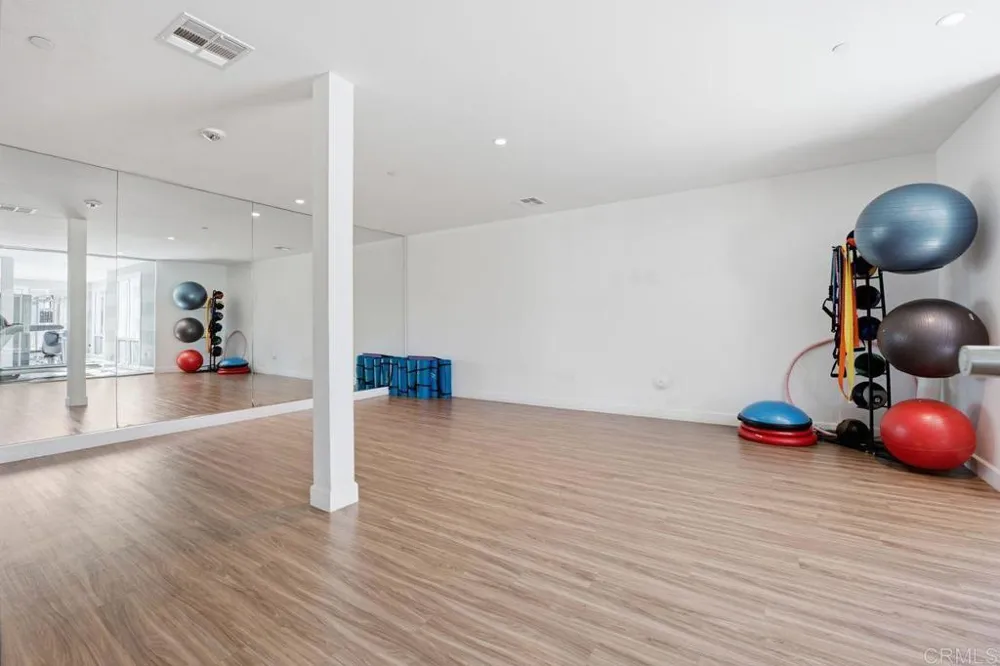 2363 Ocean Street Carlsbad, CA 92008
