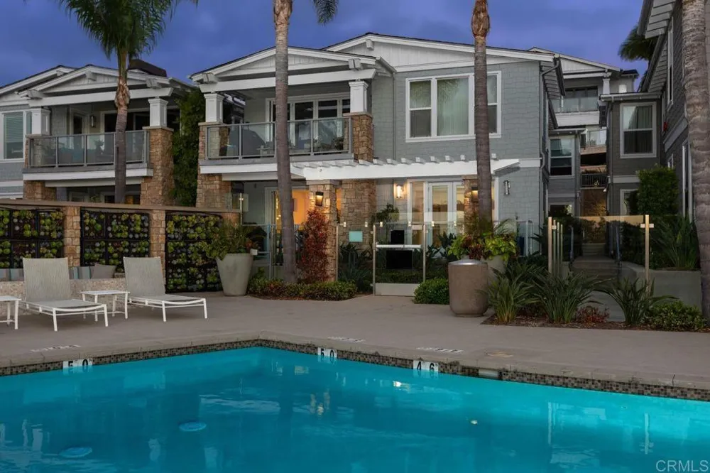 2363 Ocean Street Carlsbad, CA 92008