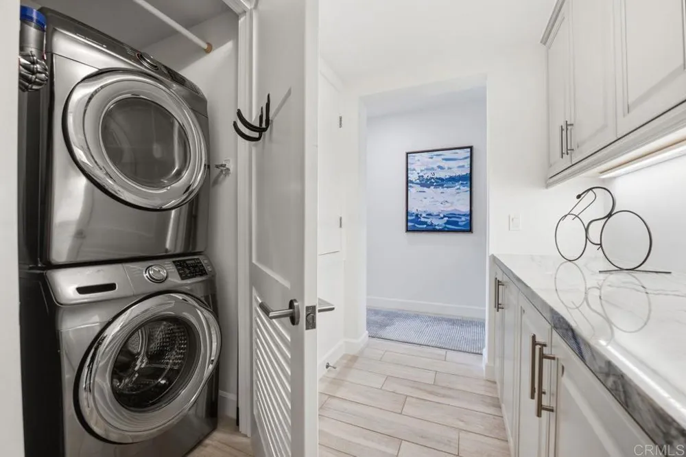 2363 Ocean Street Carlsbad, CA 92008