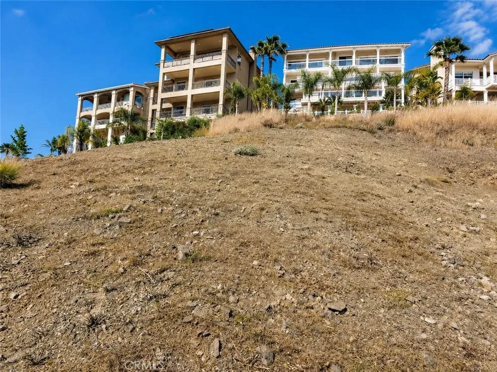 22343 San Joaquin Drive Canyon Lake, CA 92587
