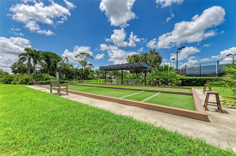 9560 HIGH GATE DRIVE #1626 Sarasota, FL 34238