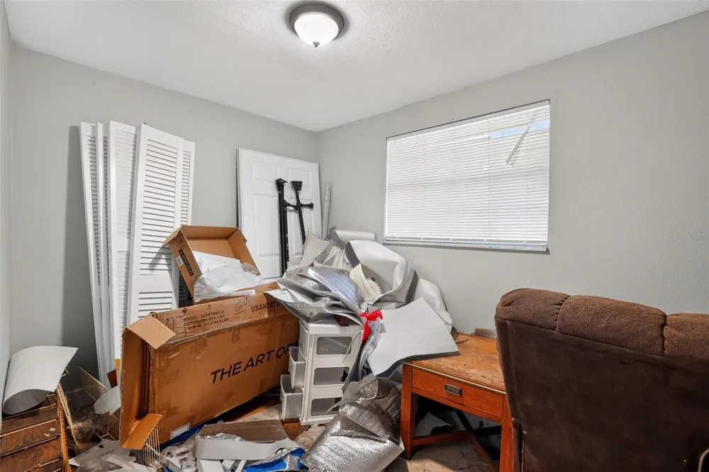 10109 MAIN STREET Thonotosassa, FL 33592