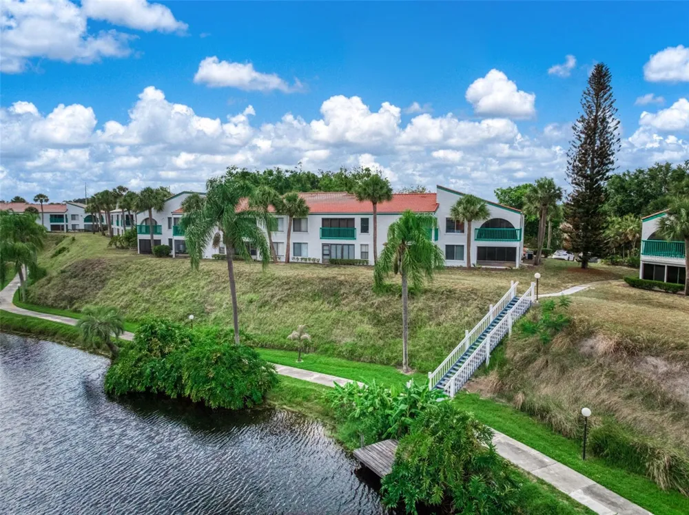 4729 CASABLANCA CIRCLE #C22 Sebring, FL 33870
