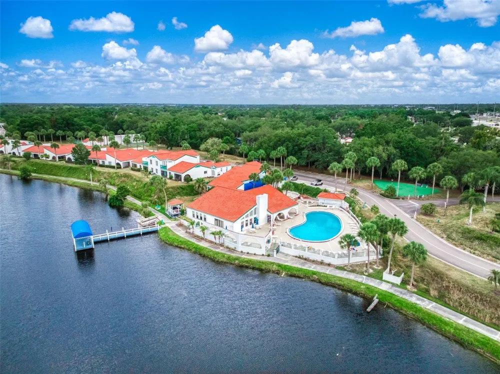 4729 CASABLANCA CIRCLE #C22 Sebring, FL 33870