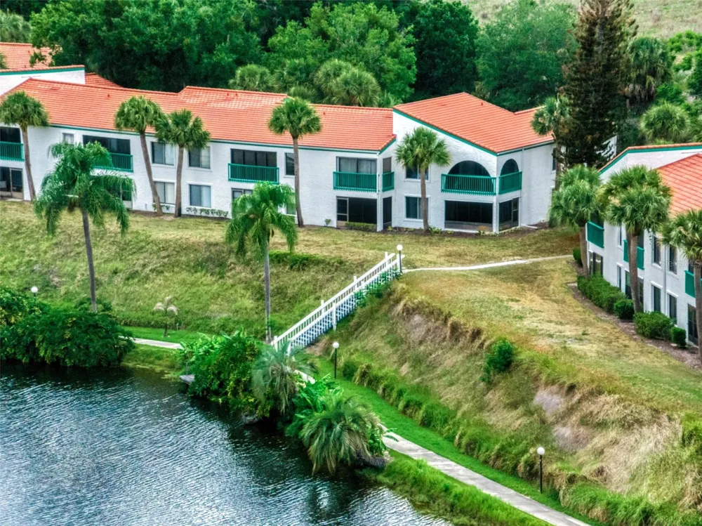 4729 CASABLANCA CIRCLE #C22 Sebring, FL 33870