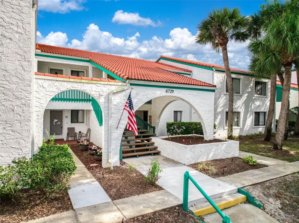 4729 CASABLANCA CIRCLE #C22 Sebring, FL 33870