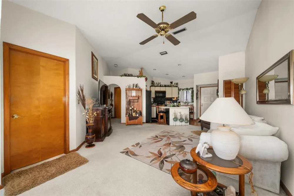 4729 CASABLANCA CIRCLE #C22 Sebring, FL 33870