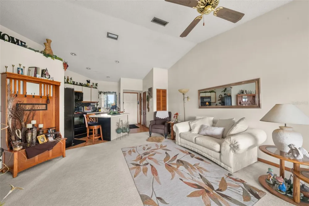 4729 CASABLANCA CIRCLE #C22 Sebring, FL 33870