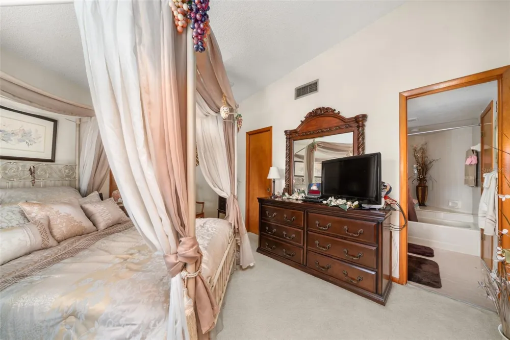 4729 CASABLANCA CIRCLE #C22 Sebring, FL 33870