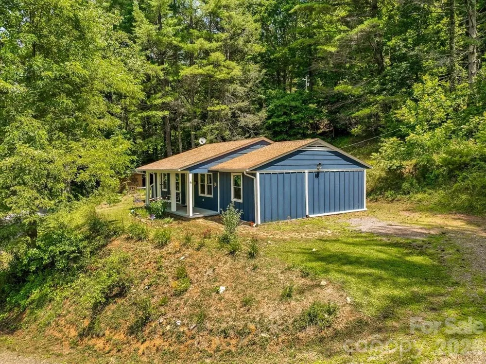 1280 Old Mine Fork Road Burnsville, NC 28714