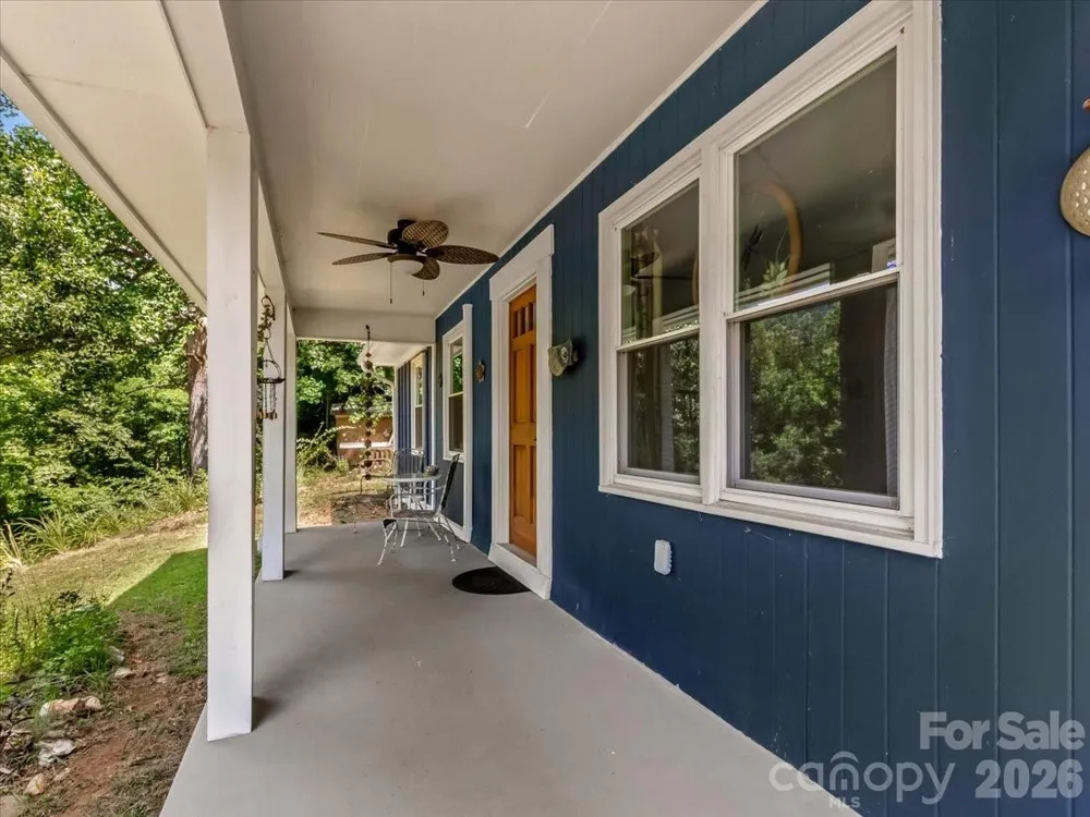 1280 Old Mine Fork Road Burnsville, NC 28714