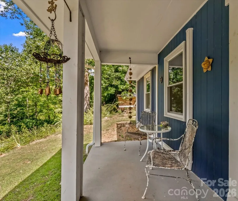 1280 Old Mine Fork Road Burnsville, NC 28714