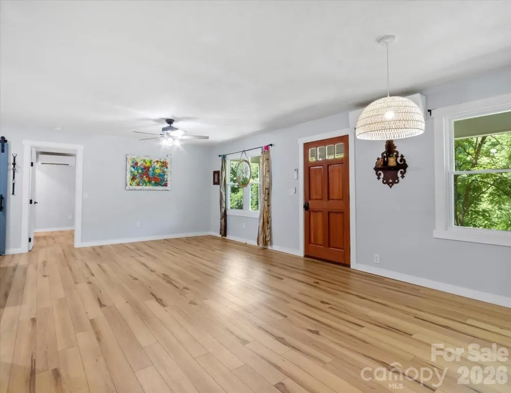 1280 Old Mine Fork Road Burnsville, NC 28714