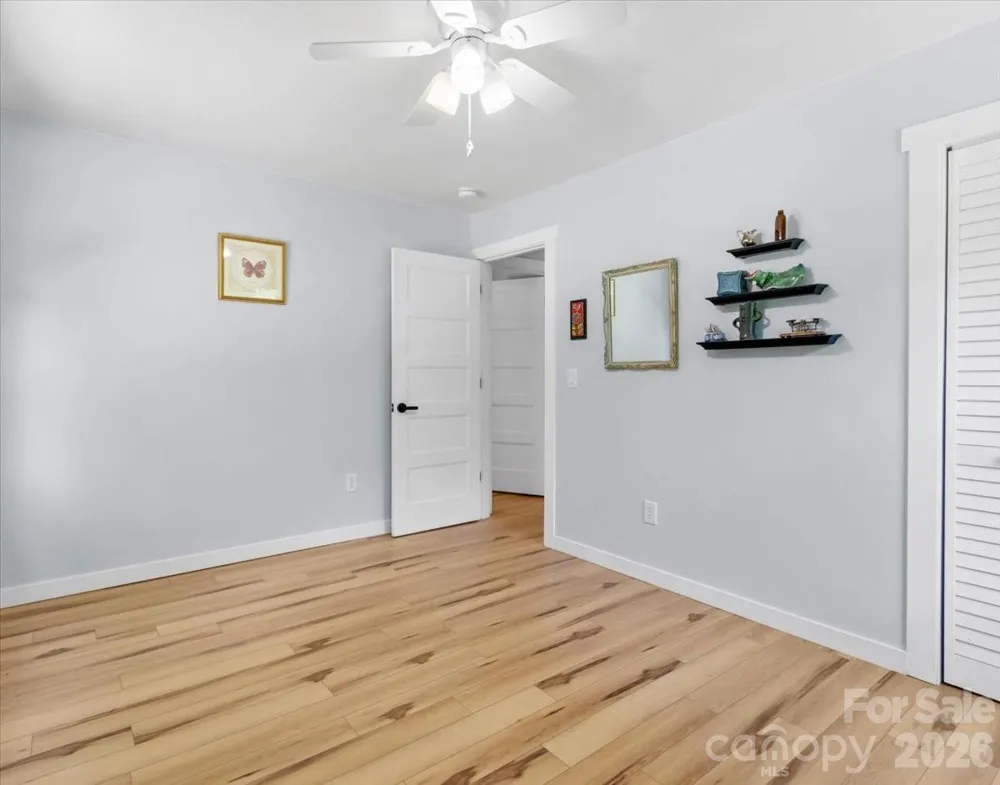 1280 Old Mine Fork Road Burnsville, NC 28714