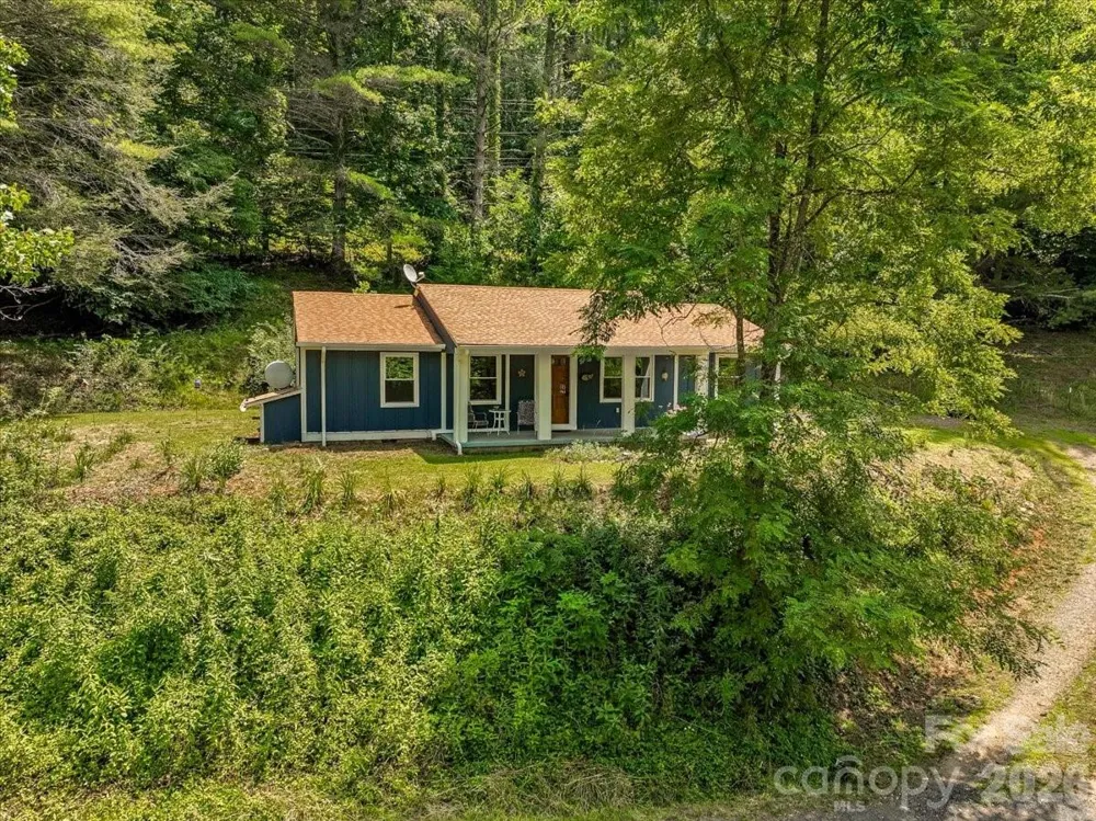 1280 Old Mine Fork Road Burnsville, NC 28714
