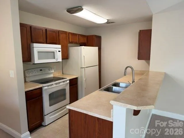 93 Foxden Drive #204 Fletcher, NC 28732