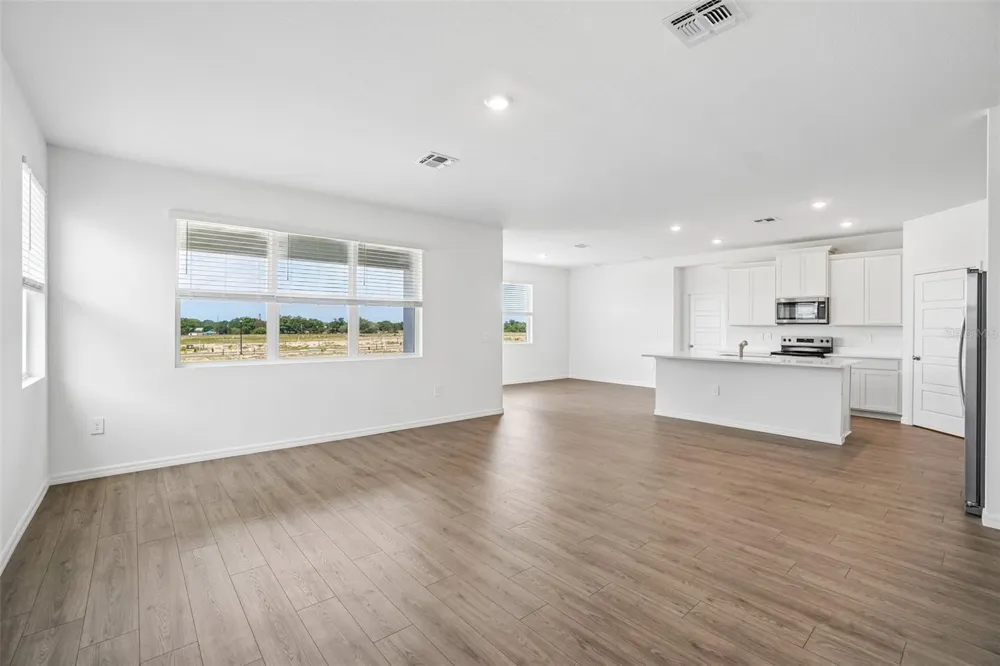 5375 CLOUDBERRY AVENUE Lakeland, FL 33811
