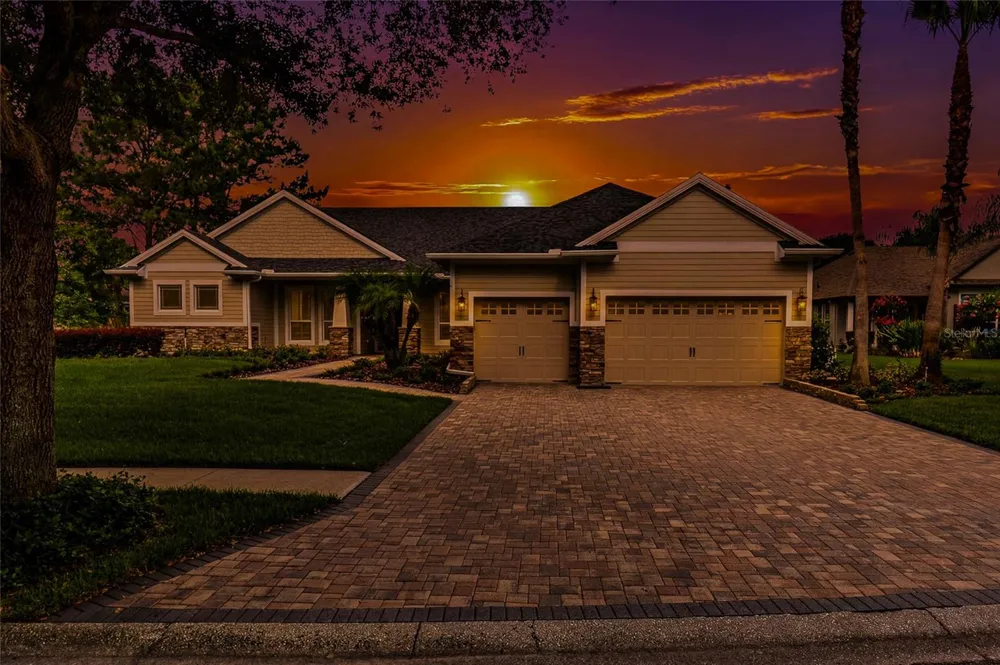 2208 PRINCESS JULIA LANE Lutz, FL 33549