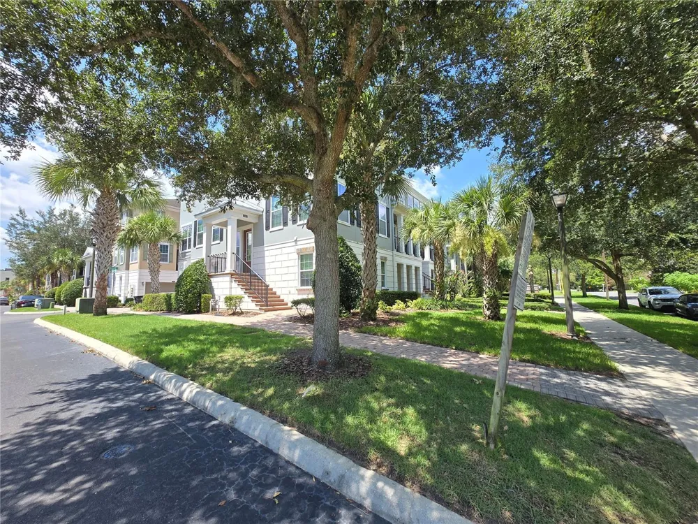 529 LANARK COURT Orlando, FL 32806