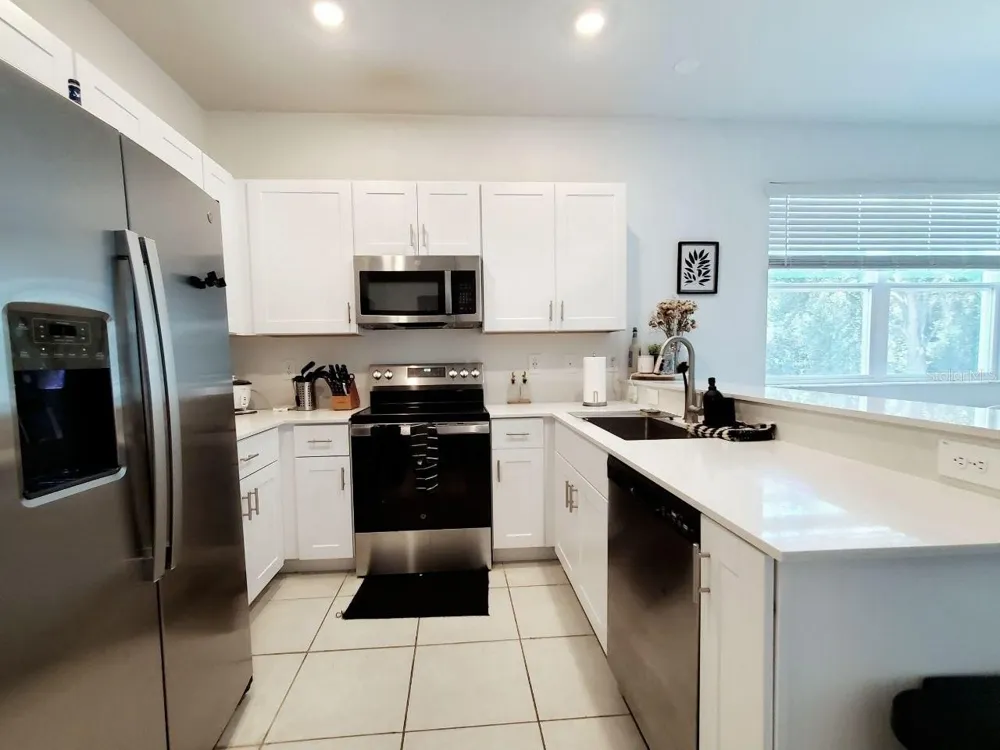 10268 TRUMPET HONEYSUCKLE WAY San Antonio, FL 33576